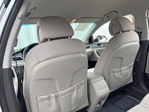 Used 2016 Hyundai Sonata SE image 28