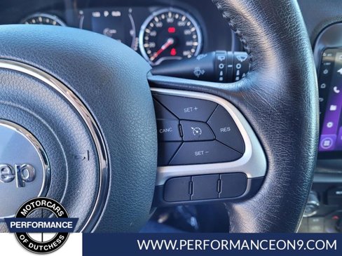 Used 2018 Jeep Renegade Latitude w/ Cold Weather Group image 18
