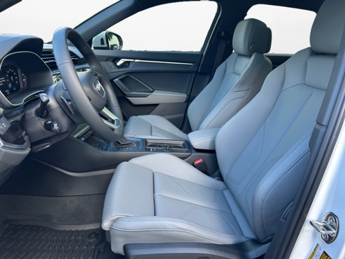 New 2025 Audi Q3 2.0T Premium image 9