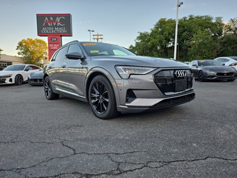 Used 2021 Audi e-tron Premium w/ Convenience Plus Package image 17