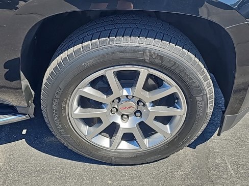 Used 2019 GMC Yukon XL Denali image 12