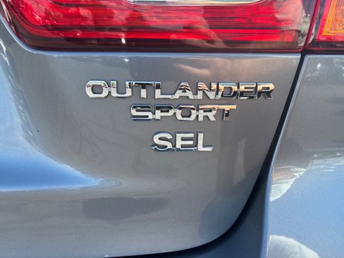Used 2018 Mitsubishi Outlander Sport SEL image 10