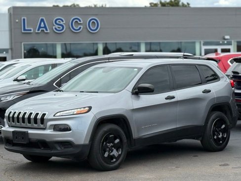 Used 2016 Jeep Cherokee Sport w/ Cold Weather Group image 1