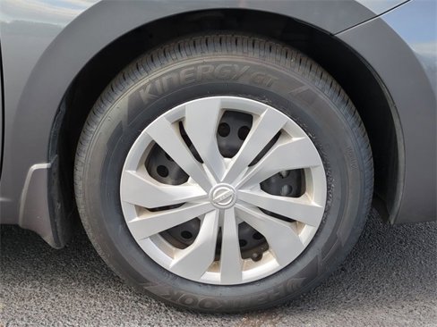 Used 2021 Nissan Versa S image 9