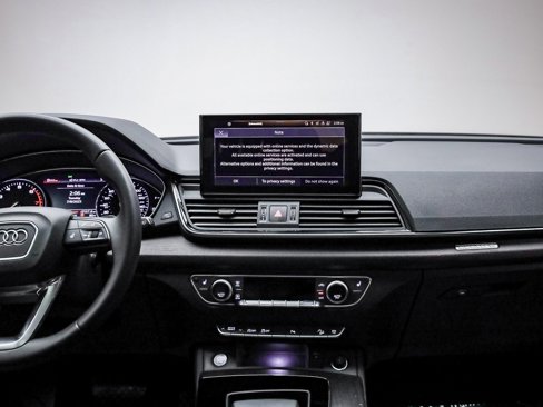 Used 2022 Audi Q5 2.0T Premium w/ Convenience Package image 14