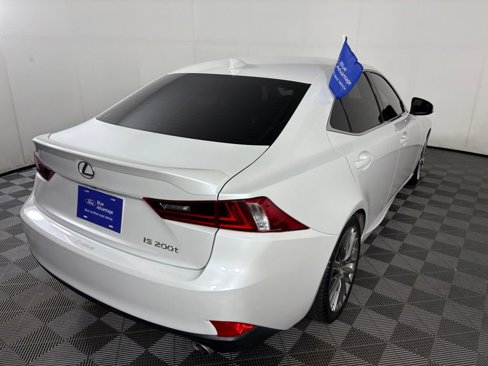 Used 2016 Lexus IS 200t image 7
