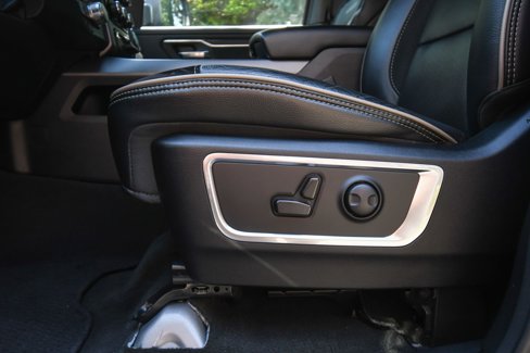 Used 2024 RAM 1500 Laramie image 43