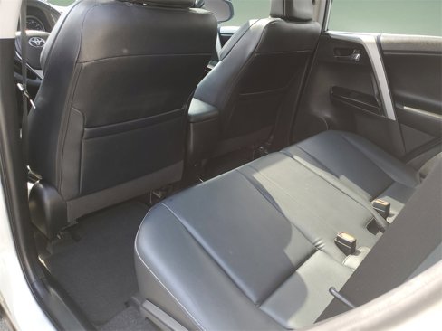 Used 2016 Toyota RAV4 Limited image 13
