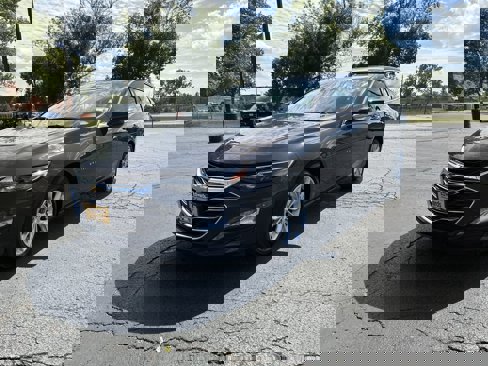 Used 2025 Chevrolet Malibu LT image 10