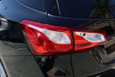 Used 2021 Chevrolet Equinox LS image 7