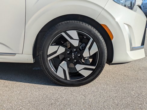 Used 2023 Kia Soul GT-Line image 12