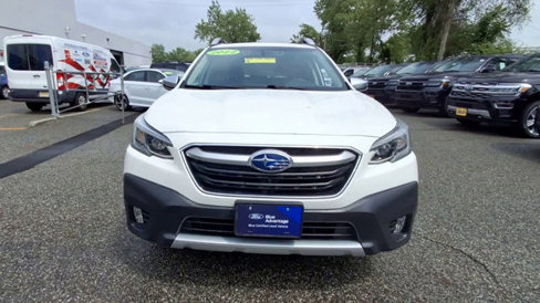 Used 2022 Subaru Outback Touring image 3