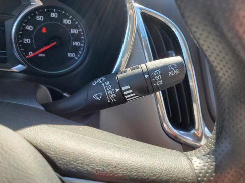 Used 2023 Chevrolet Equinox LT image 15