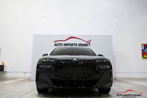Used 2024 BMW 740i image 33