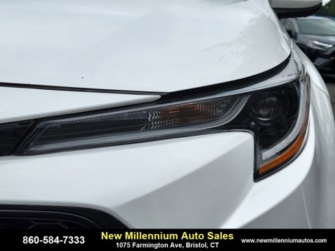 Used 2021 Toyota Corolla LE image 10
