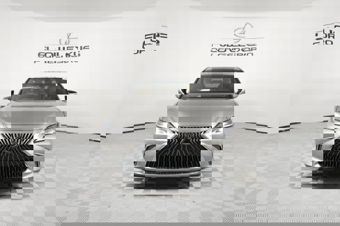 Certified 2021 Lexus ES 300h Ultra Luxury image 2