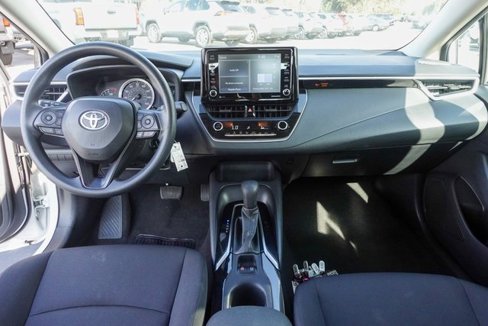 Certified 2022 Toyota Corolla LE image 3