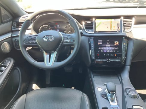 Certified 2022 INFINITI QX55 Essential image 2