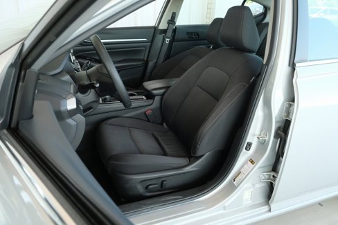 Used 2023 Nissan Altima 2.5 SV image 16