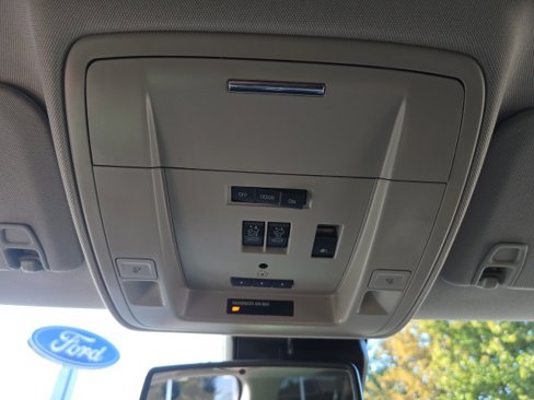Used 2017 GMC Sierra 1500 SLT image 16