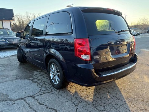 Used 2014 Dodge Grand Caravan SE image 9