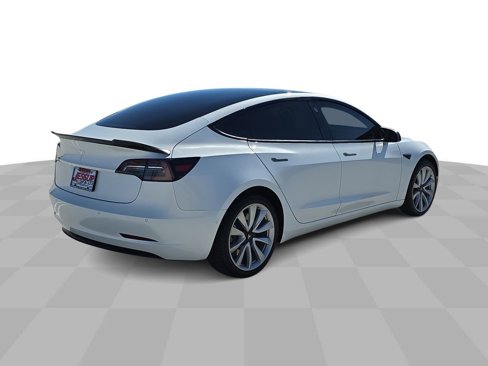 Used 2019 Tesla Model 3 Standard Range Plus image 8