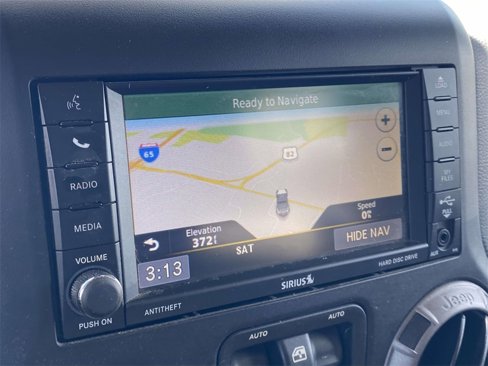 Used 2013 Jeep Wrangler Unlimited Sahara image 25