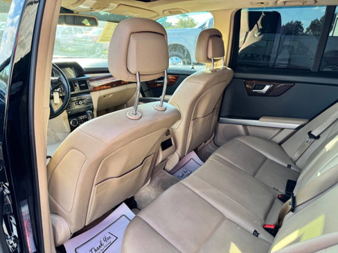 Used 2010 Mercedes-Benz GLK 350 4MATIC image 11
