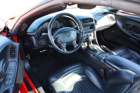 Used 2000 Chevrolet Corvette Convertible image 12