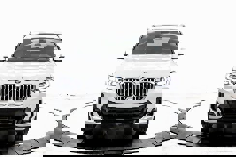 Used 2024 BMW X3 sDrive30i w/ Premium Package image 9
