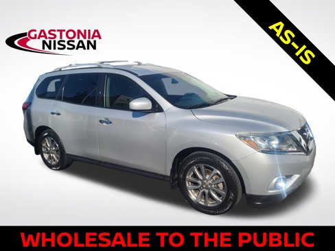Used 2015 Nissan Pathfinder SV image 33