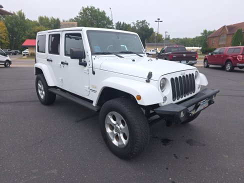 Used 2015 Jeep Wrangler Unlimited Sahara w/ Connectivity Group image 3