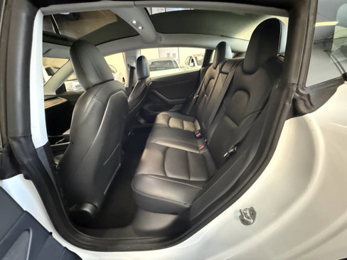 Used 2020 Tesla Model 3 Standard Range Plus image 22