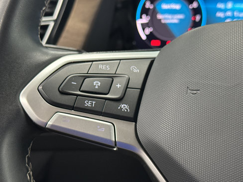 Used 2024 Volkswagen Atlas SE image 21