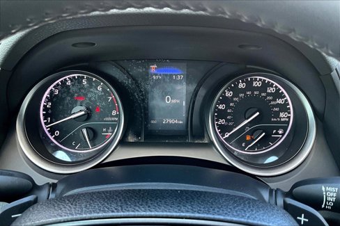 Used 2024 Toyota Camry SE image 11