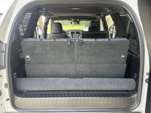 Used 2020 Lexus GX 460 Luxury image 42