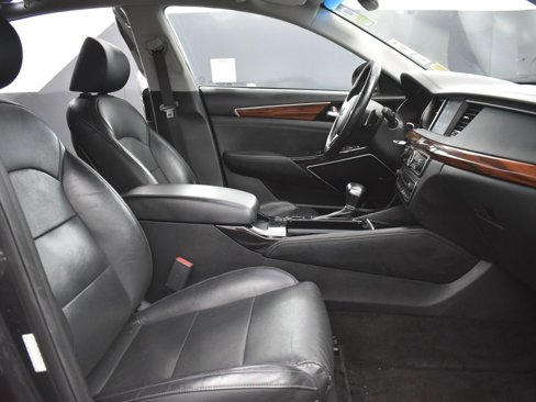 Used 2018 Kia Cadenza Technology image 22