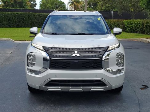 Used 2023 Mitsubishi Outlander SEL image 8
