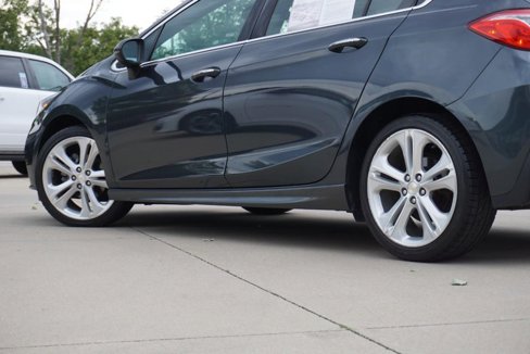 Used 2017 Chevrolet Cruze Premier image 13