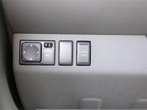 Used 2014 Nissan Frontier Desert Runner image 21