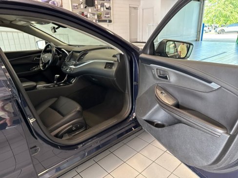 Used 2018 Chevrolet Impala LT image 28