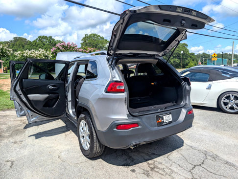 Used 2014 Jeep Cherokee Latitude image 12