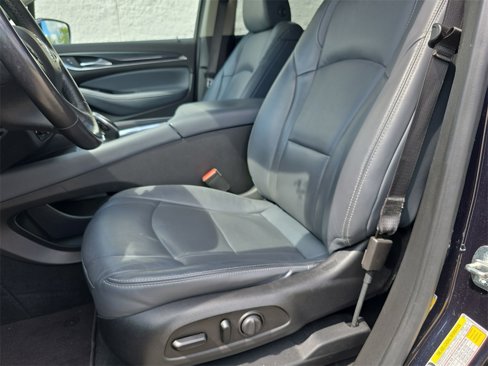 Used 2020 Buick Enclave Essence image 20