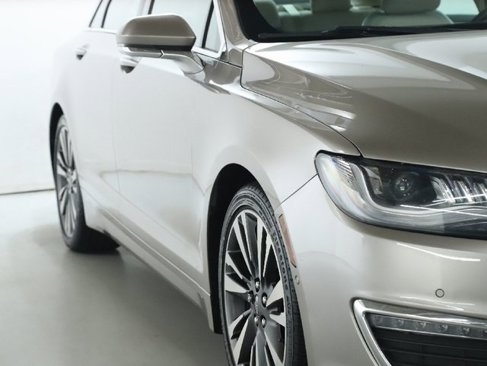 Used 2019 Lincoln MKZ Reserve image 9