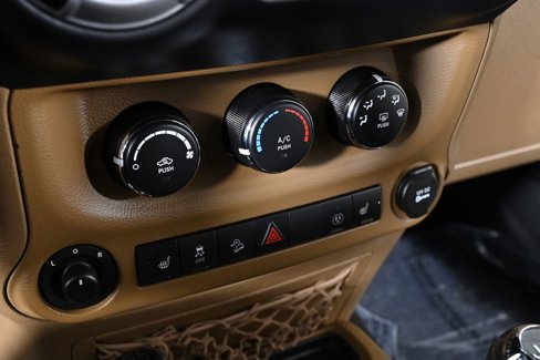 Used 2015 Jeep Wrangler Unlimited Sahara w/ Dual Top Group image 18