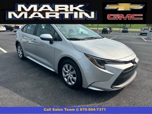 Used 2023 Toyota Corolla LE image 1