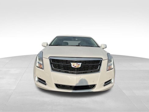 Used 2017 Cadillac XTS Luxury image 2