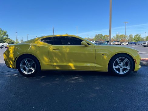 Used 2017 Chevrolet Camaro LT image 6