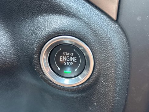 Used 2019 Chevrolet Silverado 1500 High Country image 21