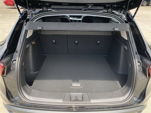 New 2025 Chevrolet Trax LT w/ Driver Confidence Package image 23